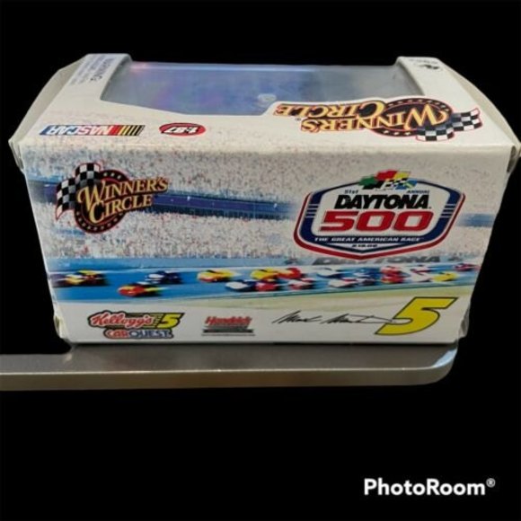 NASCAR Winner’s Circle 1:87 Hendricks Motorsports Mark Martin Diecast #06762 - Picture 3 of 8